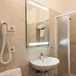 Casa San Paolo And 3* 트렌토